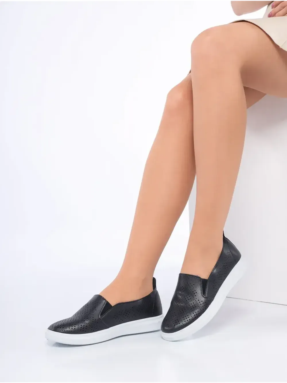 Мокасины летние с перфорацией