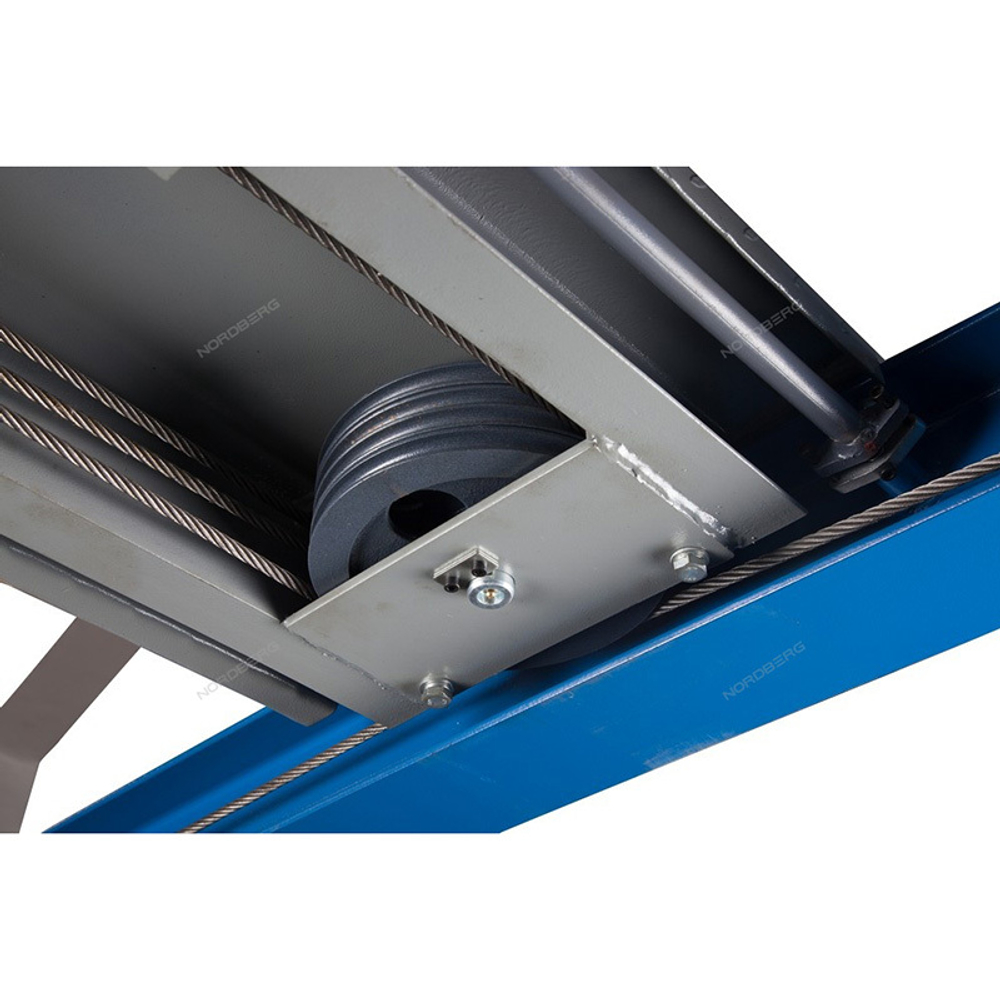 NORDBERG (4445J) Подъемник четырехстоечный, c траверсой, г/п 4.5 тонны, для слесарных работ