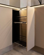 Угловая кухня с эмалевыми фасадами и фурнитурой Hettich