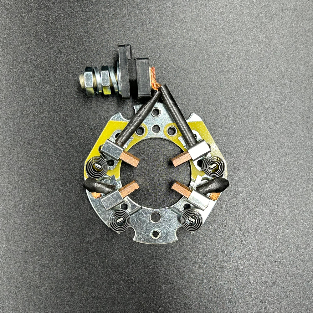 Щеточный узел Yamaha 115-250, Honda 50, Tohatsu 90 (WUHU)