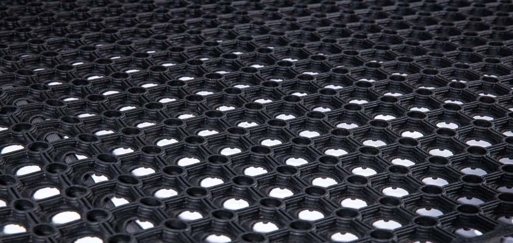 Дорожка ячеистая черная 1х10х16 мм