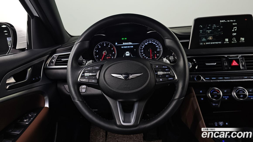 Genesis G70 2.0T AWD (11.2019)