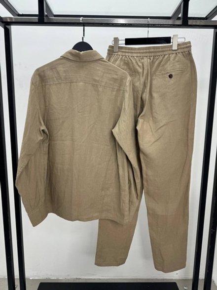 Льняной костюм Kiton