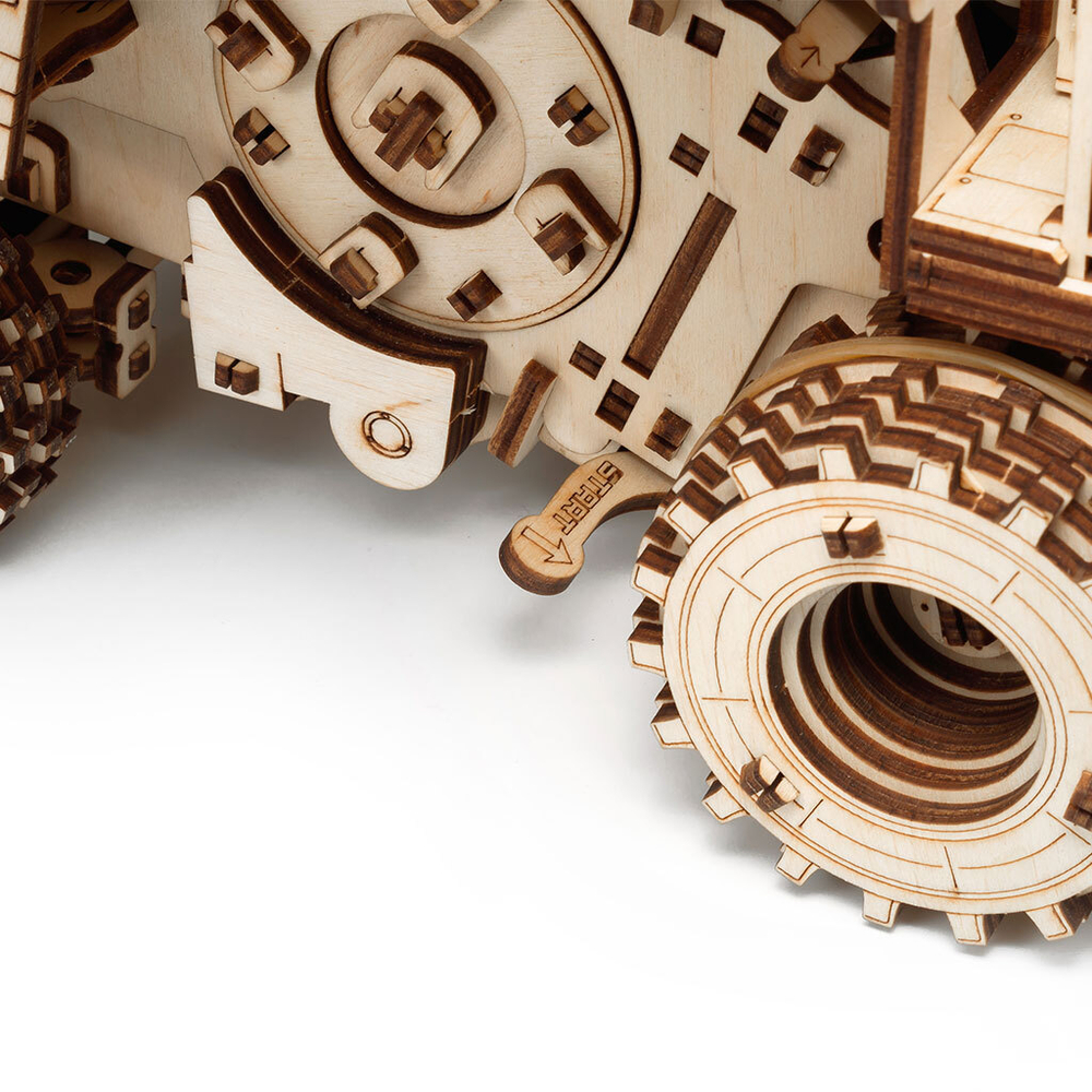 Самоходный комбайн GH800 c жаткой ЖЗК-9 от EWA - Деревянный конструктор, сборная механическая модель, 3D пазл