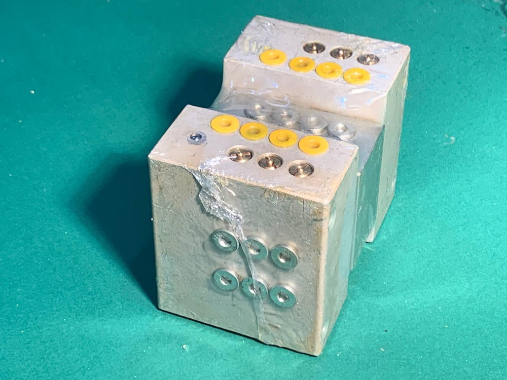 Распределитель смазки IHI 16 портов