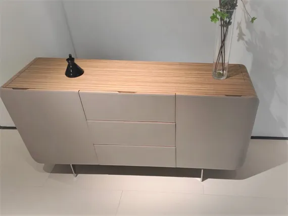 Комод SG-46, 160х76 см, бежевая экокожа, шпон ореха