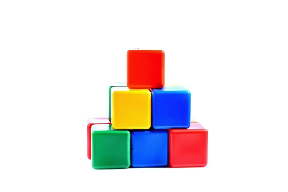 Набор цветных кубиков, 12 шт (Крошка Я)