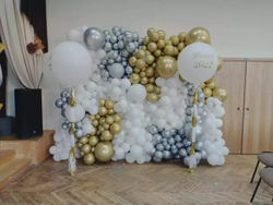 Фотозона "Стена из Шаров"