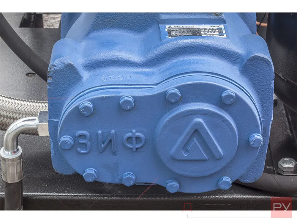 Винтовой компрессор ЗИФ-СВЭ-5,2/1,0