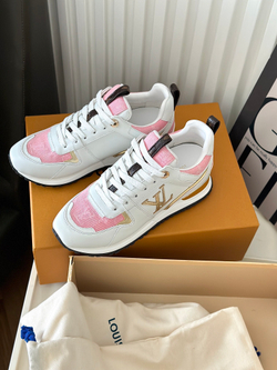 Louis Vuitton Run Away Trainer