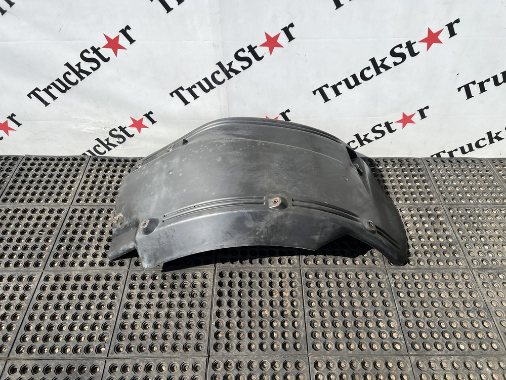 Крыло (дефект) переднее левое передняя часть