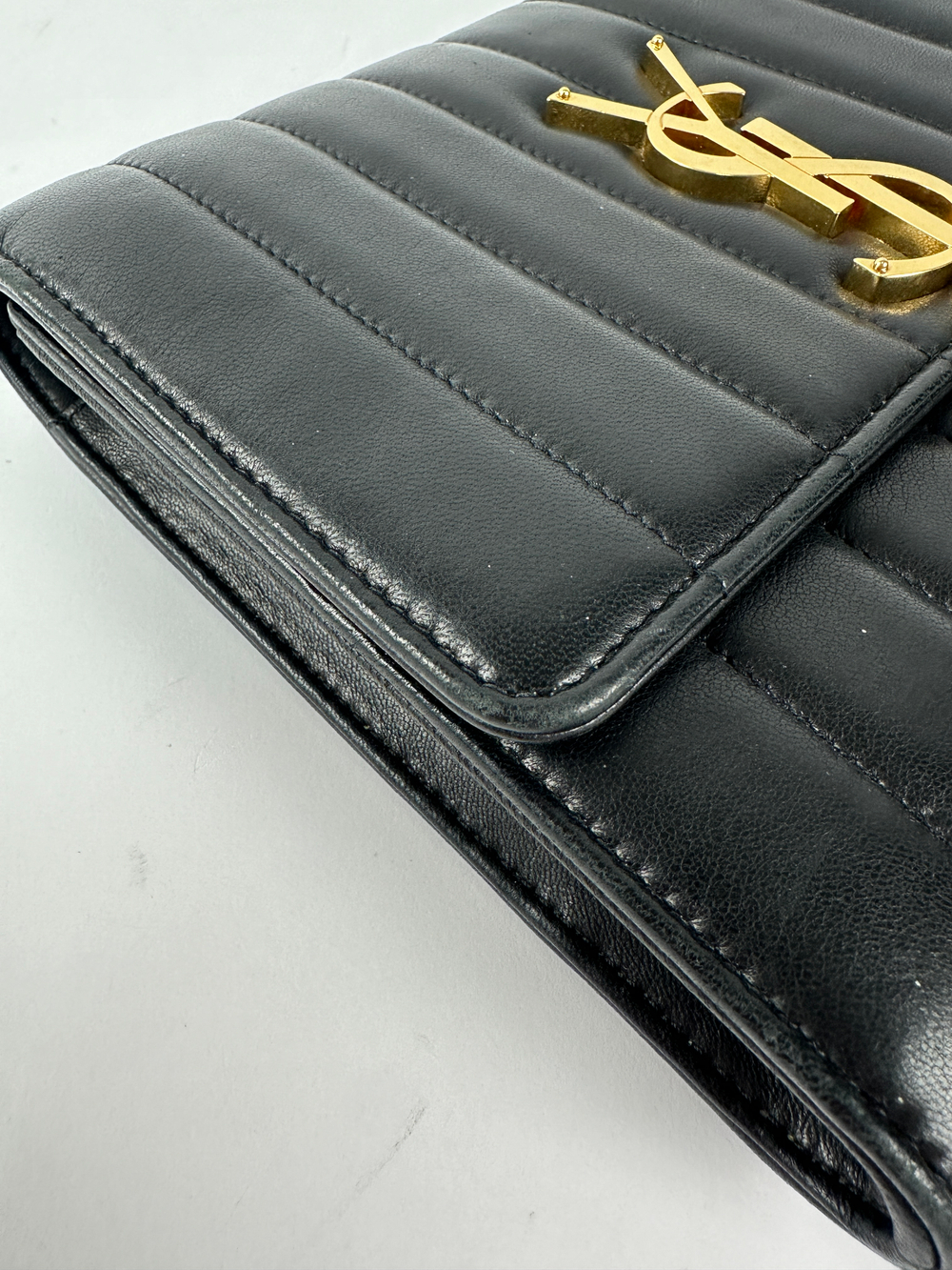 Сумка Saint Laurent Vicky Chain Wallet