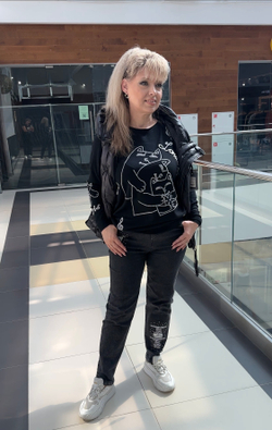 Черный стеганный жилет на пуху