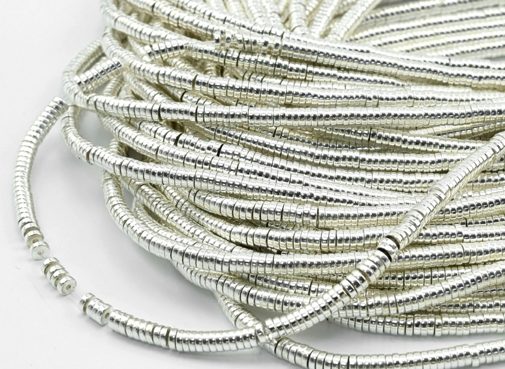 грг32-сс Гематит синт. рондель гладкий 3*2мм, светлое серебро, нить 19см