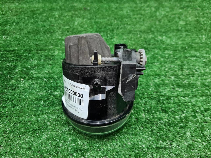 ПТФ правая Toyota Land Cruiser Prado 150 (17-н.в.)