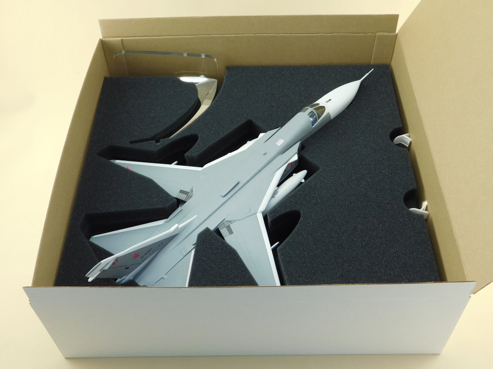 Модель самолета Су-24М (М1:48 ВКС России, RF-95091, 47)