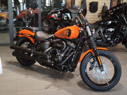 Street Bob 114 - 2021 Baja Orange