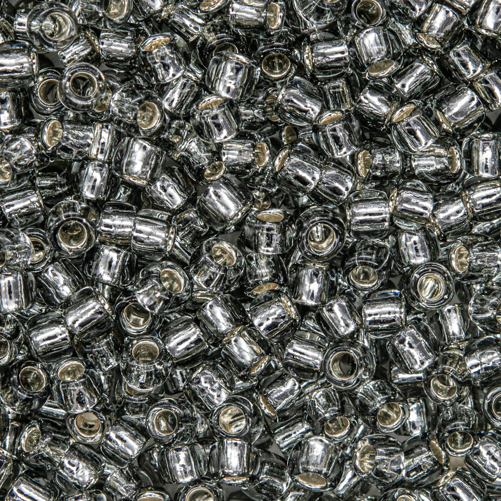 Японский бисер TOHO Round 8/0 (№29), с внутренним серебрением, прозрачный