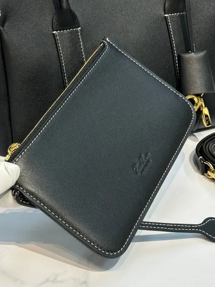 Сумка Loro Piana Loom L25 из гладкой кожи