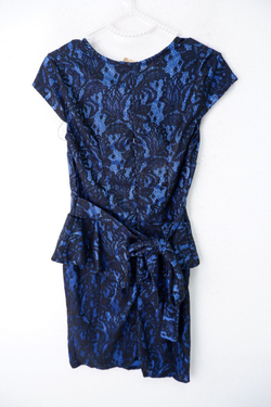 Платье красивое 42-44 размер, новое