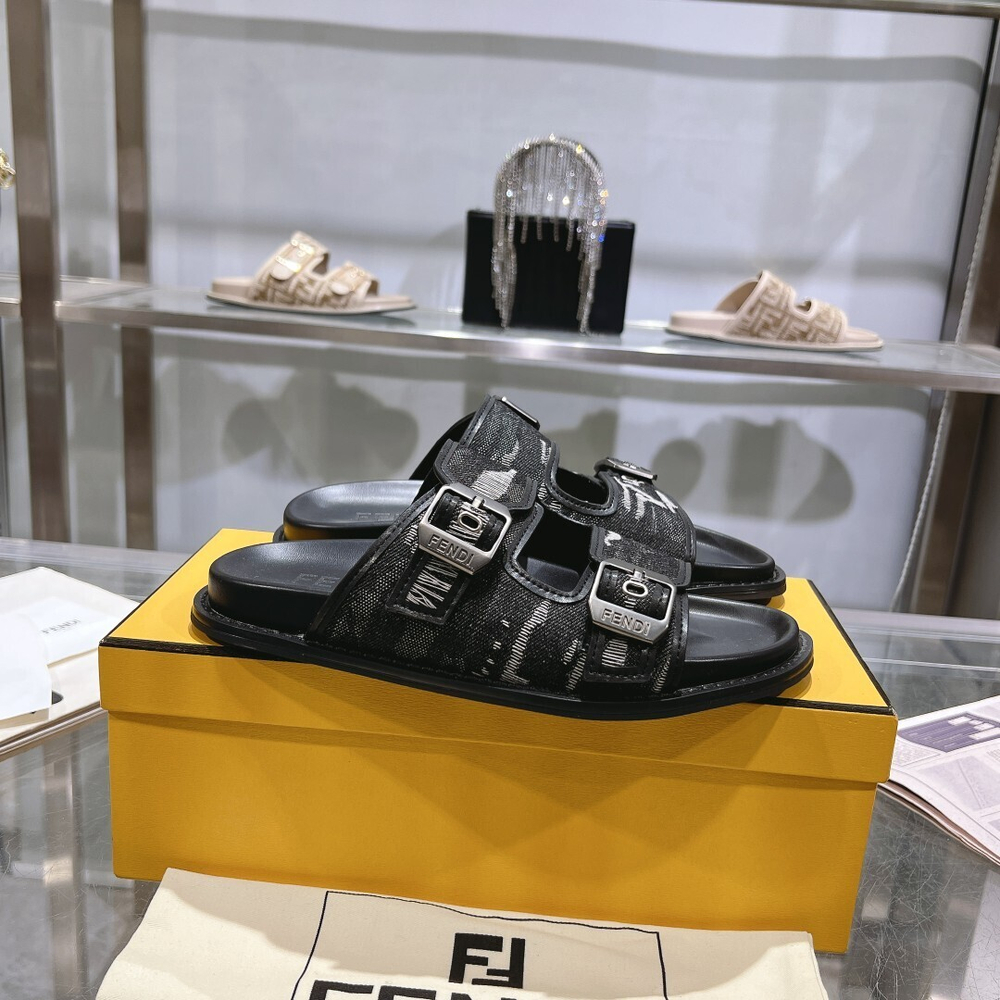 Fendi Feel Slides