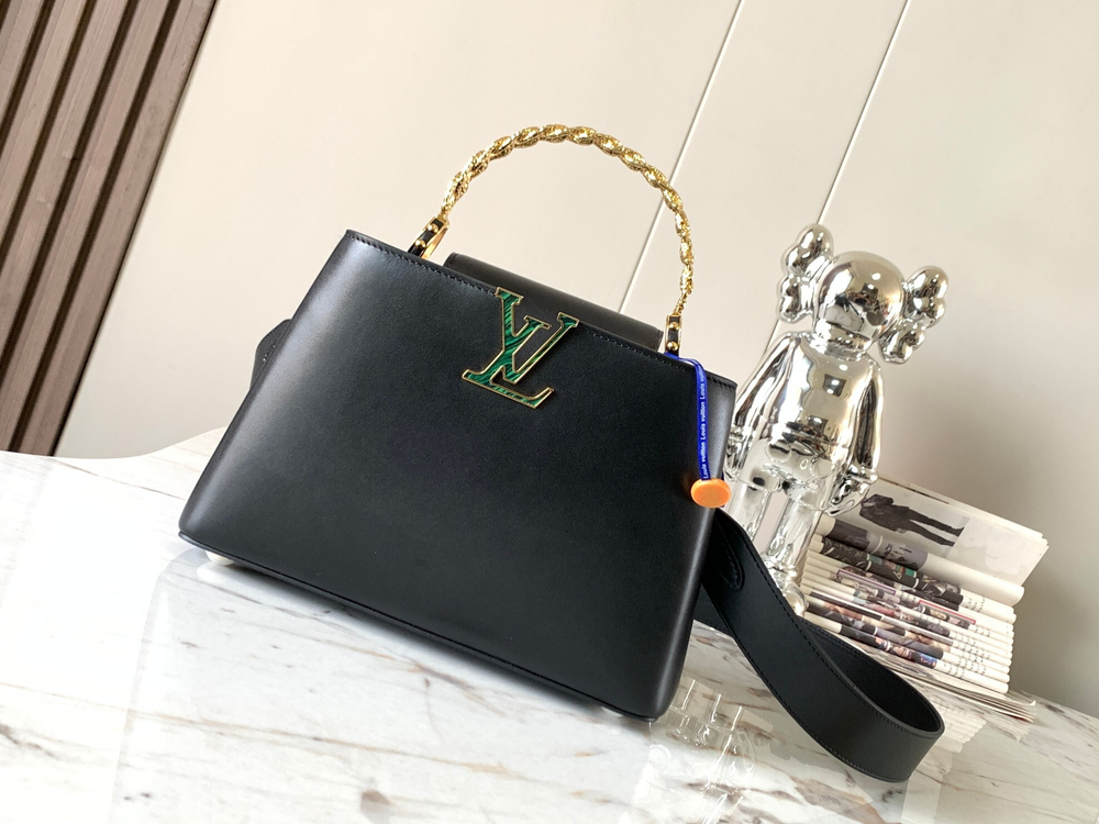 Louis Vuitton Capucines BB