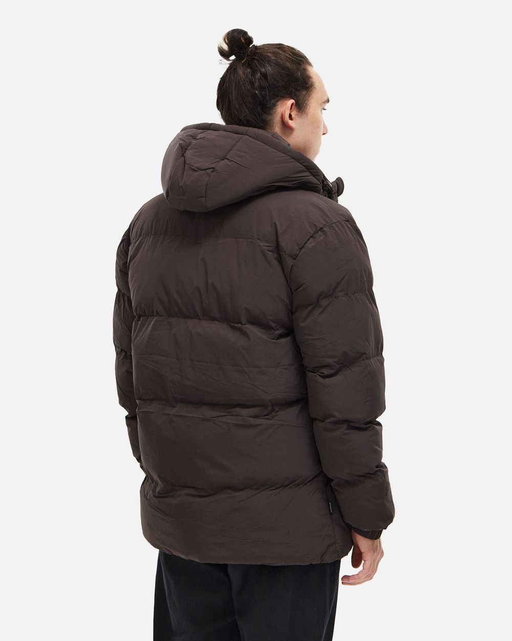 Купить Пуховик Anteater AW25 Downjacket Hooded Crispy коричневый Пуховик Anteater AW25 Downjacket Hooded Crispy коричневый