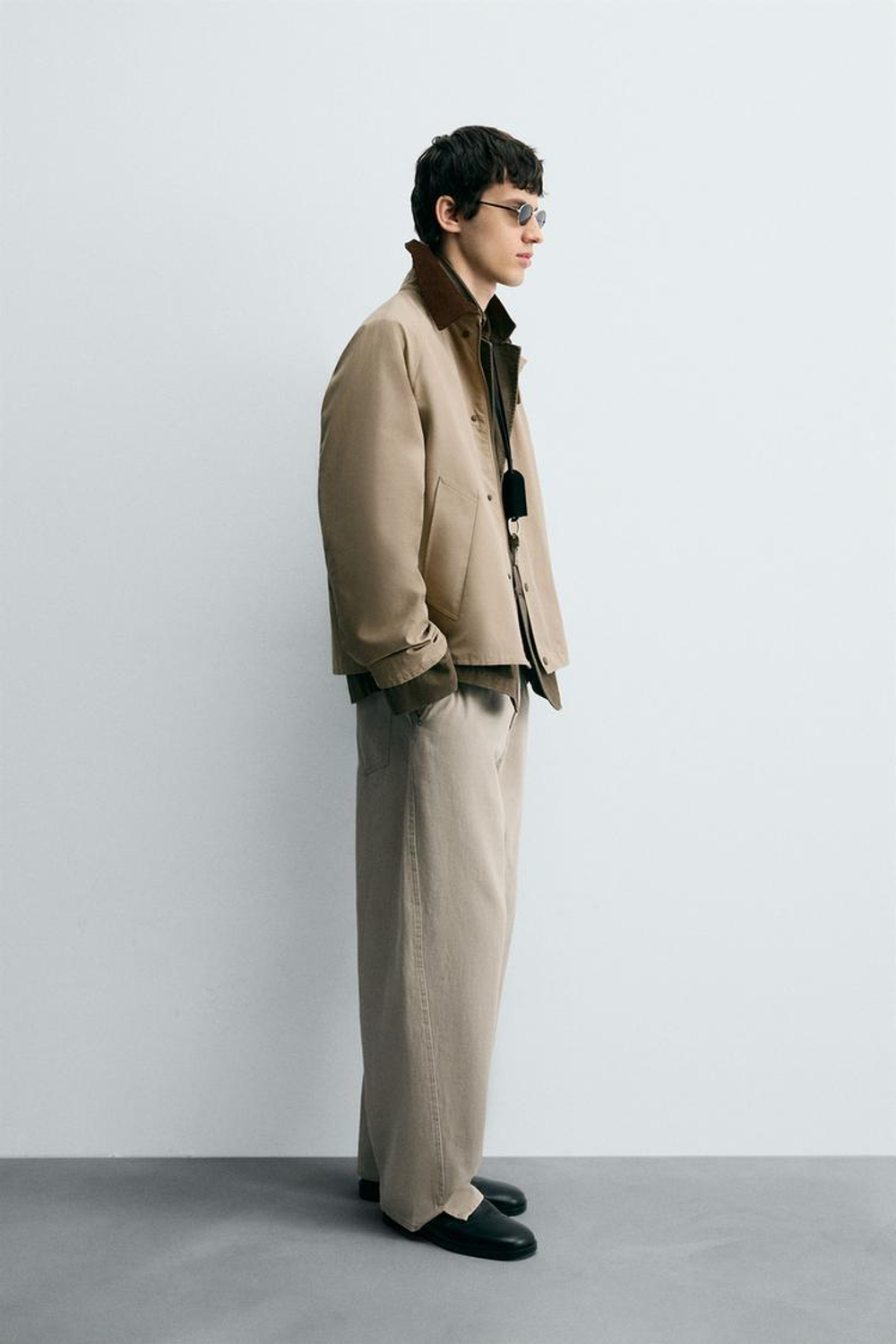 ZARA КУРТКА ТЕХНИЧЕСКАЯ С КОНТРАСТНЫМ ВОРОТНИКОМ, БЕЖЕВЫЙ