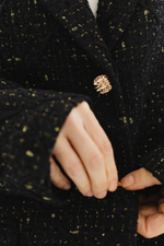 Жакет из твида однобортный черный с золотыми нитями