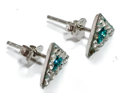 Ювелирные серьги-пусеты из серебра