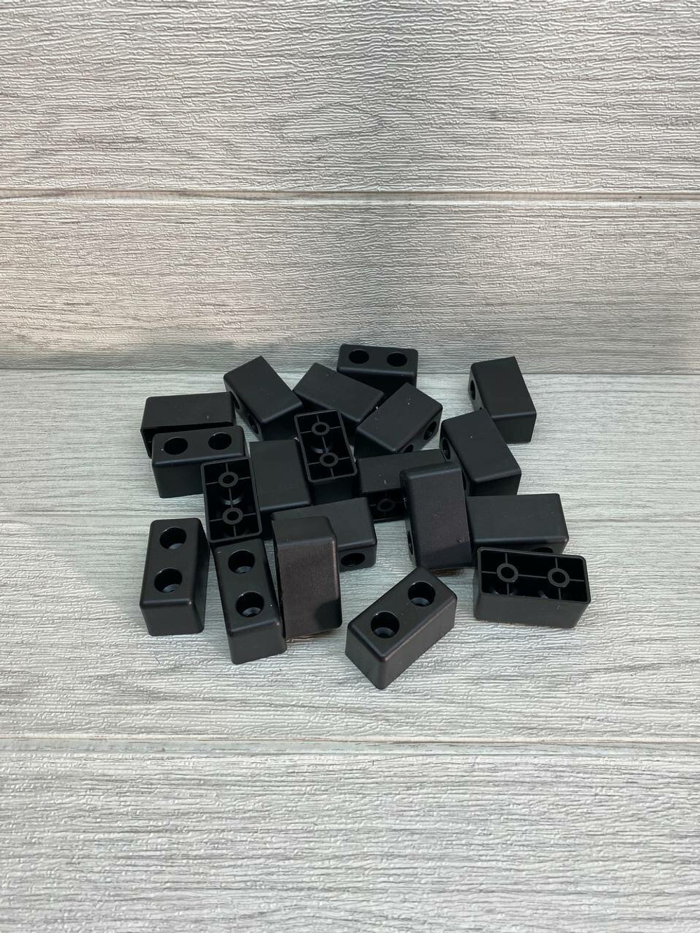 Ножки для мебели пластиковые высота 27 мм 10 штук