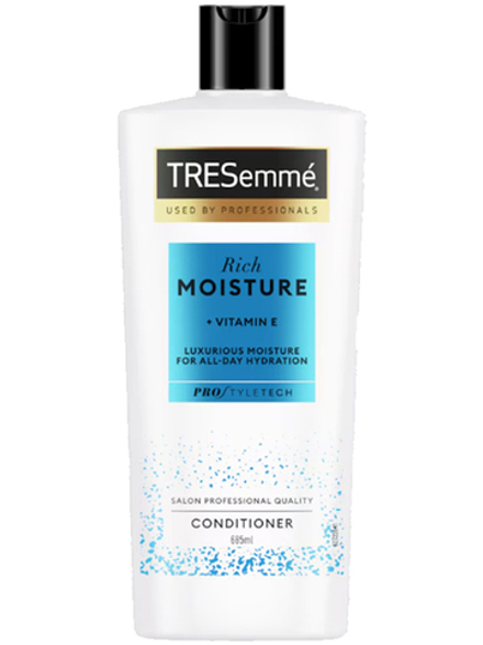 Увлажняющий кондиционер TRESemme Rich Moisture - 685 мл., для ежедневного использования придаст вашим волосам живой и здоровый вид