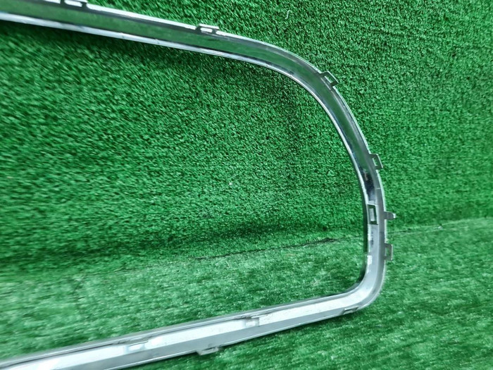 Молдинг решетки радиатора Mini Hatch F56 (21-нв)