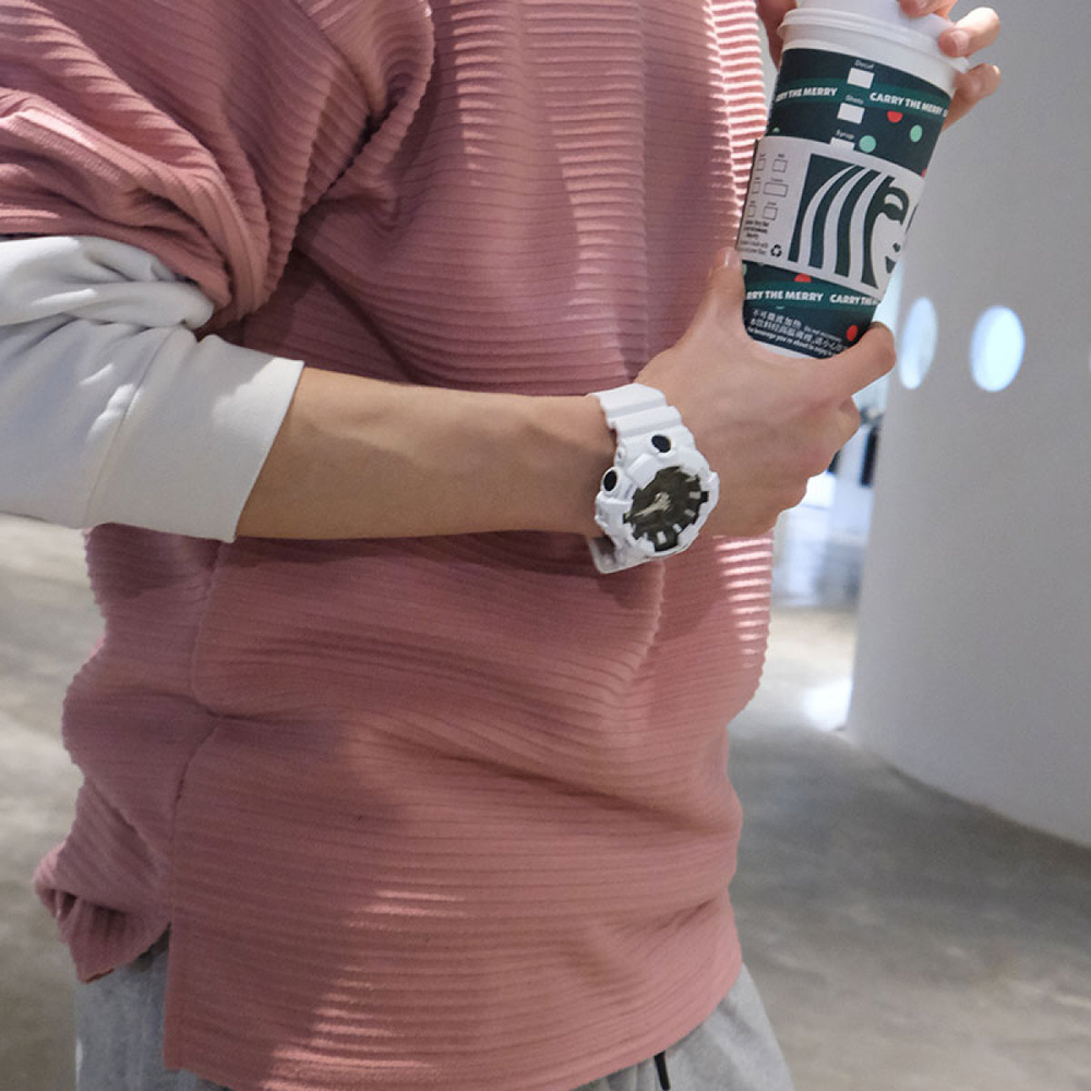 Часы CASIO G-SHOCK, GA-700-7APR