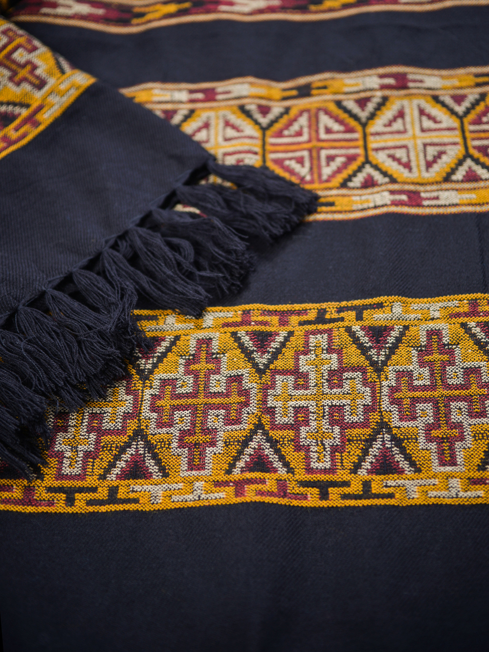 Шаль Куллу (черный)