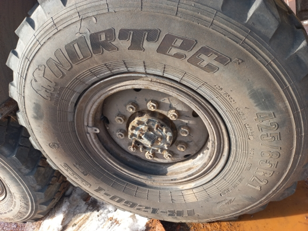 КамАЗ 53504 6x6 Седельный тягач 53504-46 (Дизельный, 11,8 л, 300 л.с., МТ)