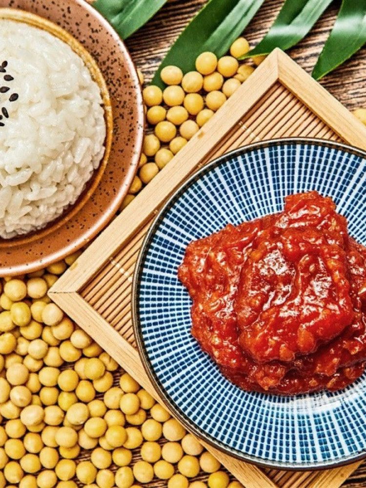Паста соевая острая Haday Hot Soybean Paste 800 г