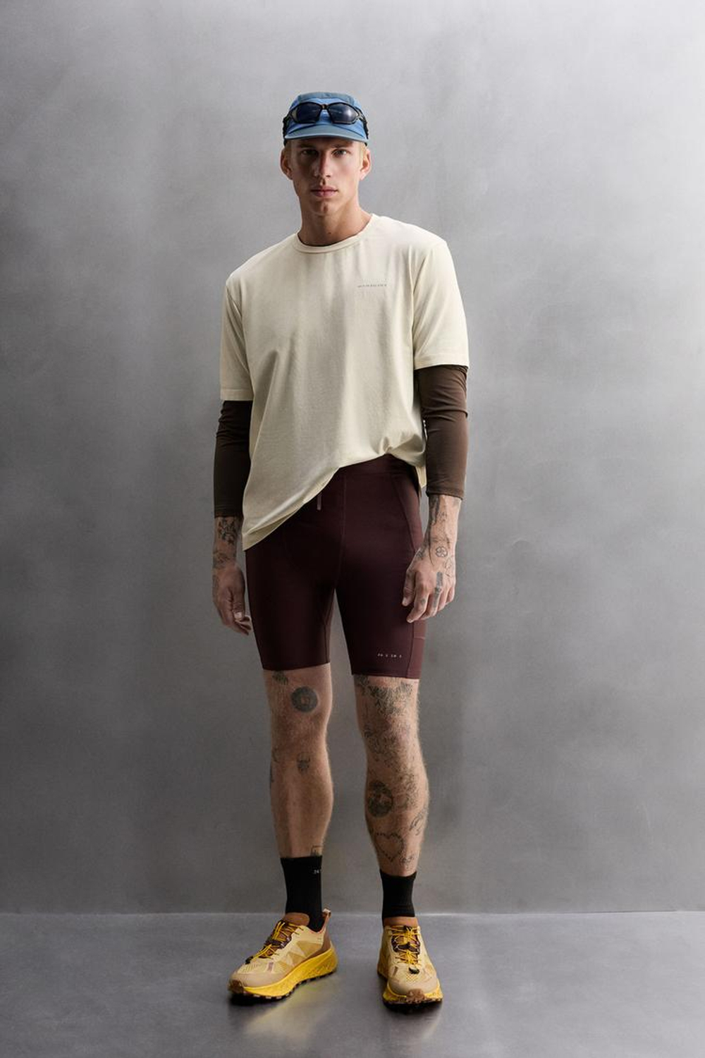 ZARA ФУТБОЛКА С ГРАФИЧЕСКИМ ПРИНТОМ, ЭКРЮ