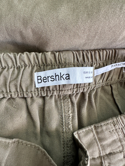 Брюки Bershka