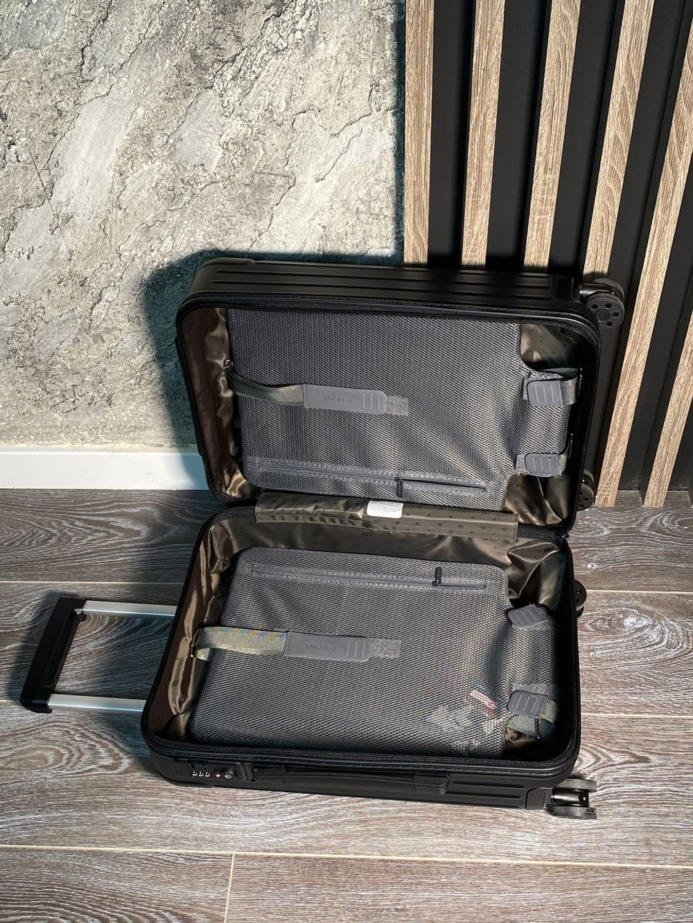 Чемодан Rimowa