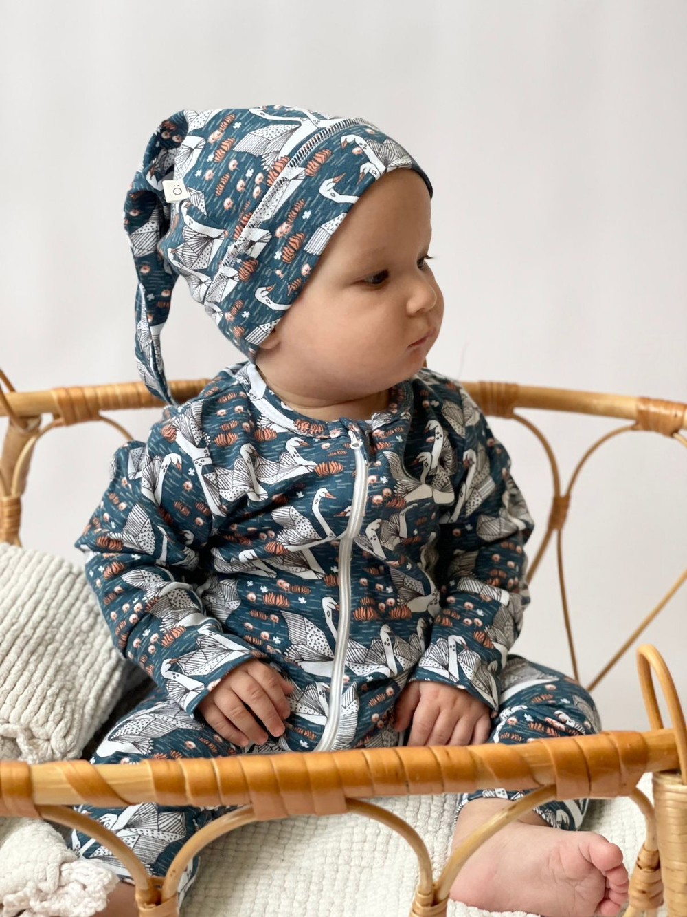 Комбинезон Mjölk Sleep and Play Лебеди, на манжетах