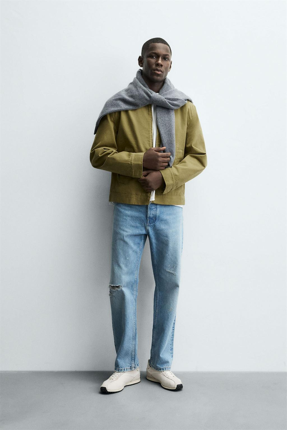 ZARA КУРТКА-РУБАШКА ИЗ ТКАНИ С РЕЛЬЕФОМ НА МОЛНИИ, ОЛИВКОВЫЙ