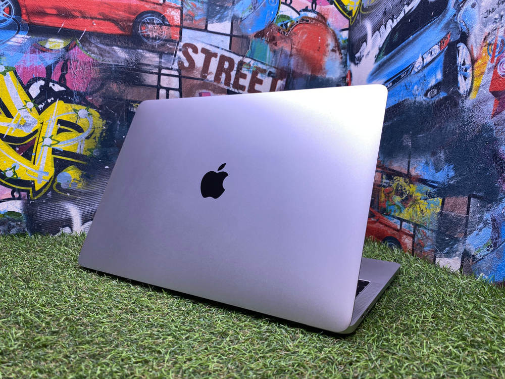 MacBook Pro 13 i5/16GB/SSD1TB/Retina A1706 2017