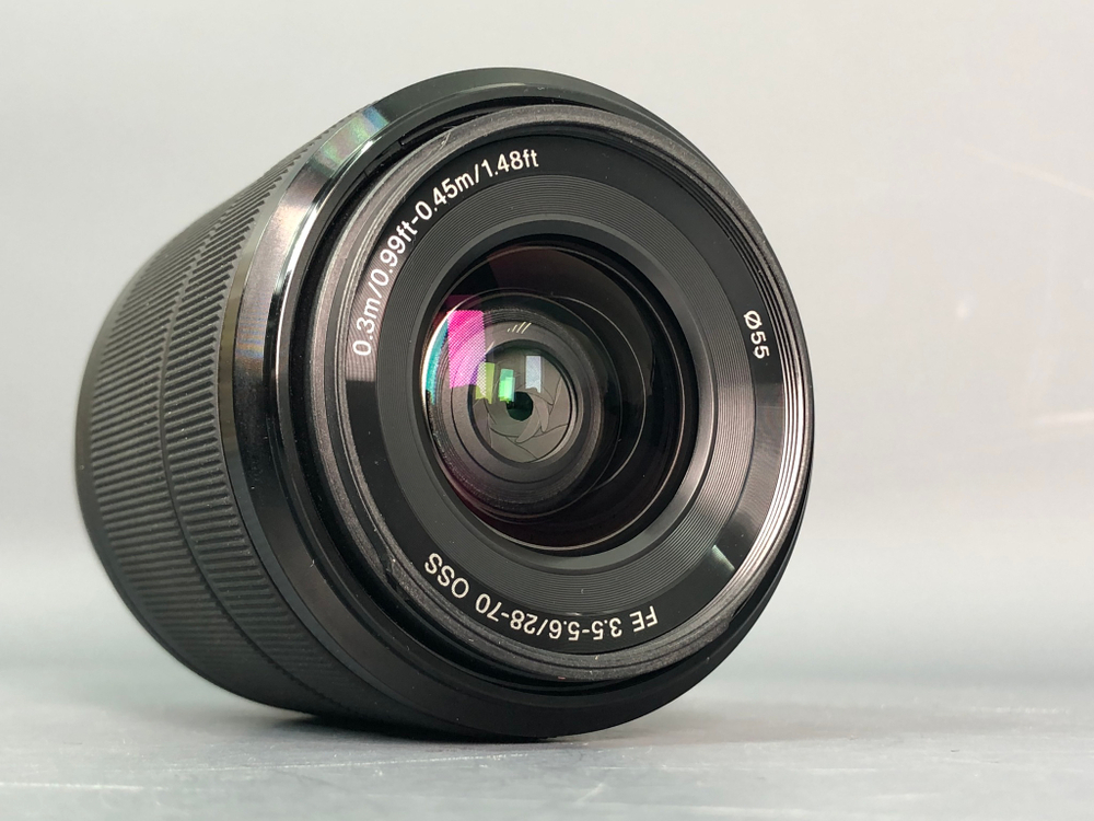 Sony 28-70 mm f/3.5-5.6 OSS Sony E