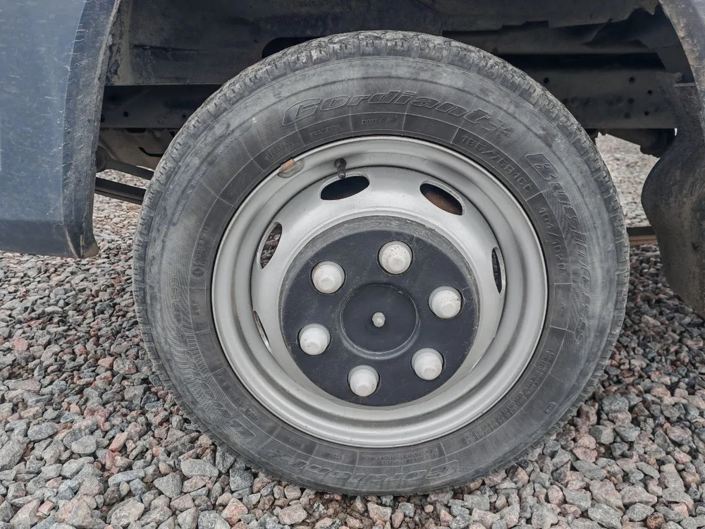 GAZ GAZELLE BUSINESS Бортовой (Евроборт) 330232 (Тент, Бензин/Газ, 2,7 л, 107 л.с.)
