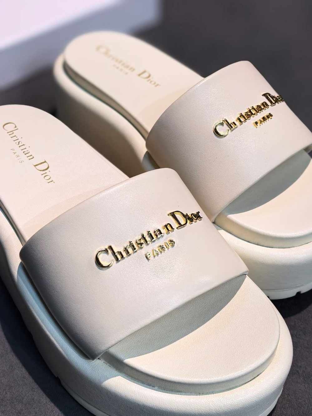 Сабо Christian Dior