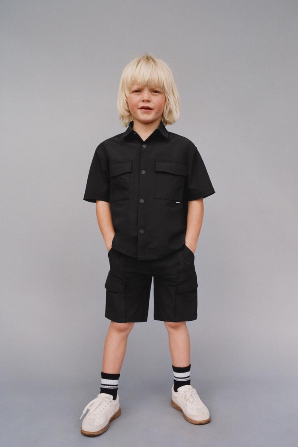 ZARA ШОРТЫ-БЕРМУДЫ ИЗ ВЫСОКОТЕХНОЛОГИЧНОЙ ТКАНИ, ЧЕРНЫЙ