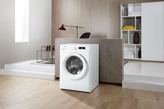 Стиральная машина Whirlpool FWSF 61053 W