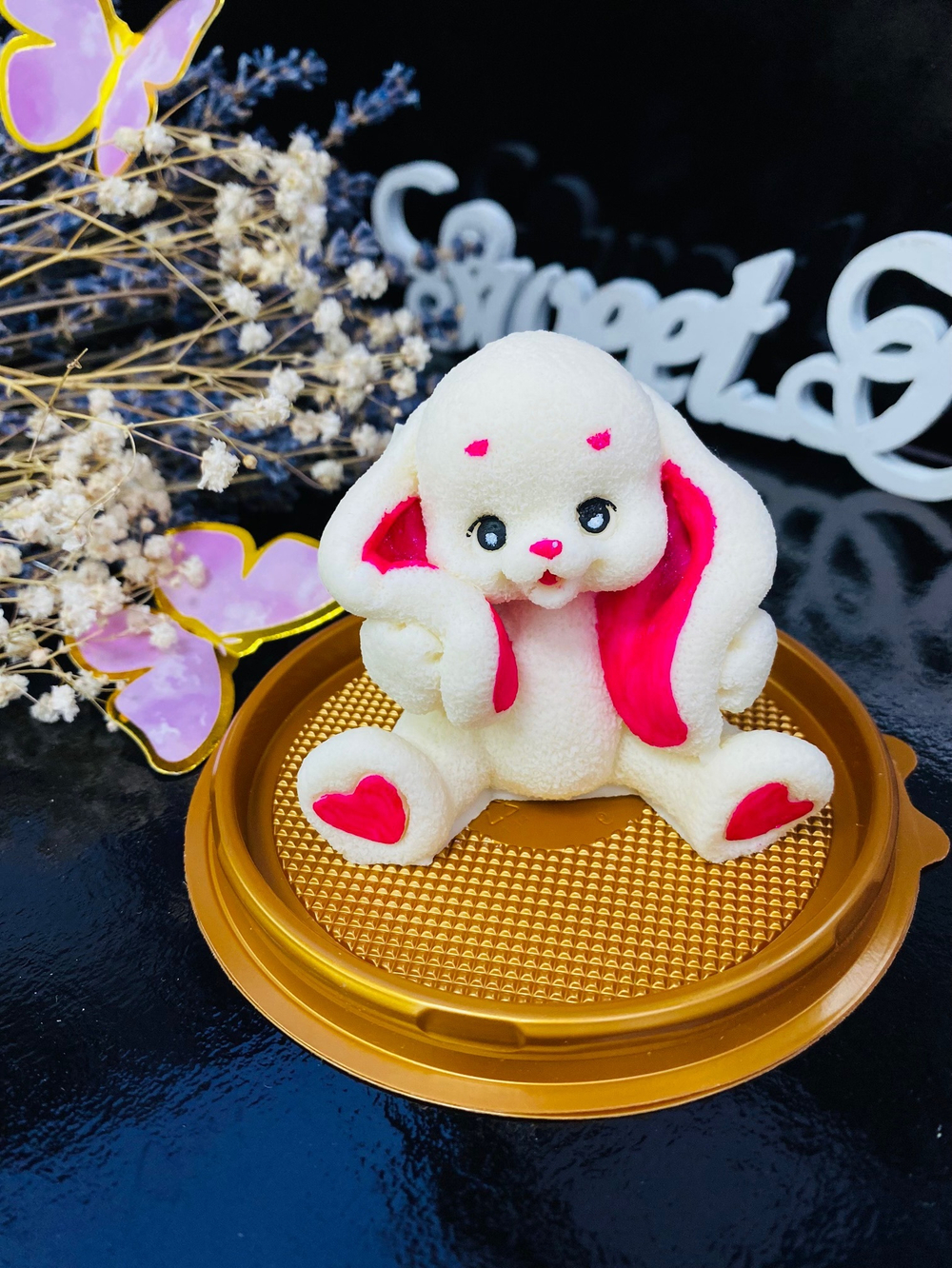 Шоколадная фигурка Зайка Лапочка (глазурь) 100гр