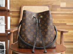 Louis Vuitton NeoNoe MM